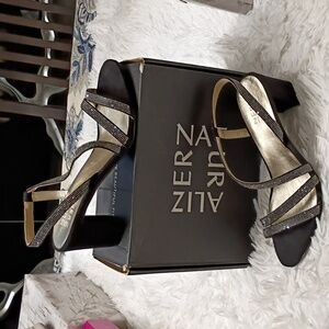 New Naturalizer Vanessa 2 Black Rhinestone Strappy Bock Heels 8.5M